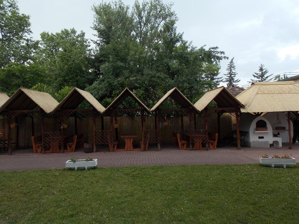 Hotel Family Balatonfoldvar Exterior foto