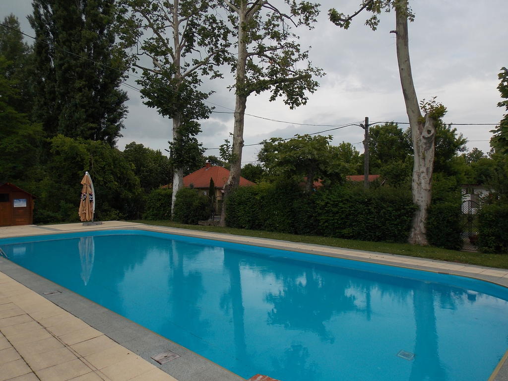Hotel Family Balatonfoldvar Exterior foto